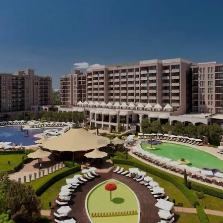 Barcelo Royal Beach ,sunny Beach アパート サニービーチ